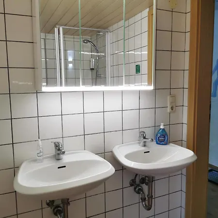 Hotel-pension Rennsteighutte 게스트하우스