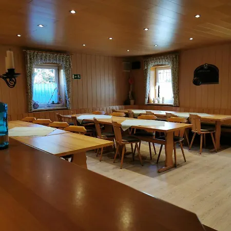 بيت ضيافة Hotel-pension Rennsteighutte