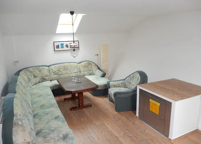 招待所 Hotel-pension Rennsteighutte