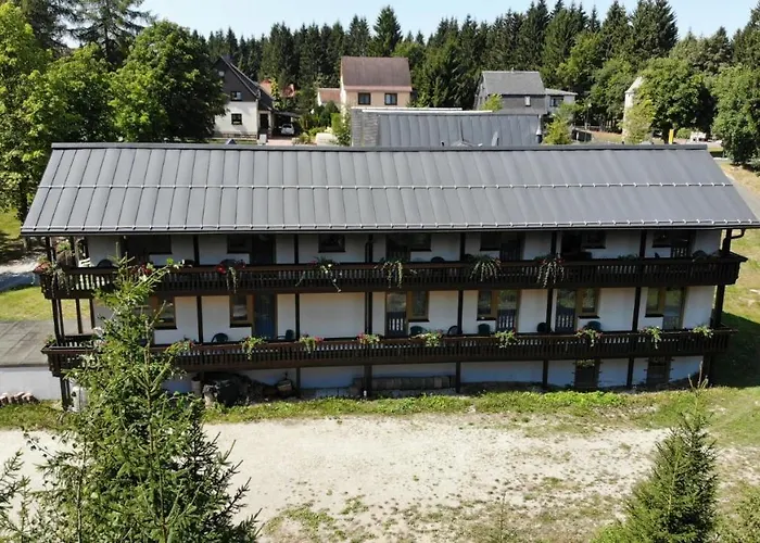 Hotel-pension Rennsteighutte 招待所